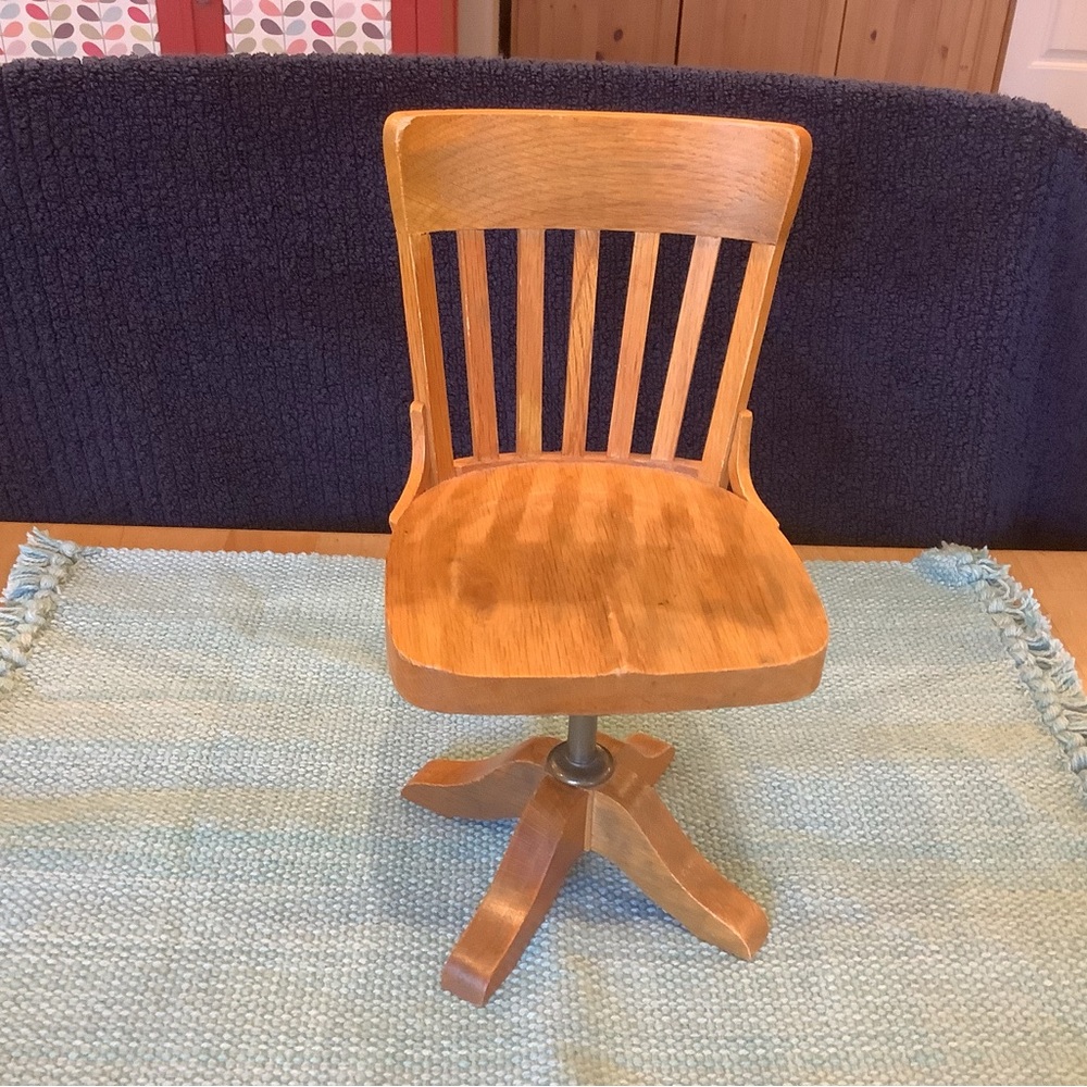 American Girl Doll Chair Kit Kittredge GUC Retired Red Oak 1930 Replica